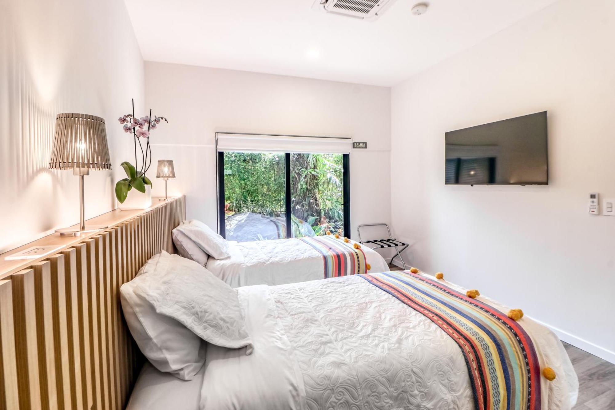 אסקזו Colina Inn מראה חיצוני תמונה