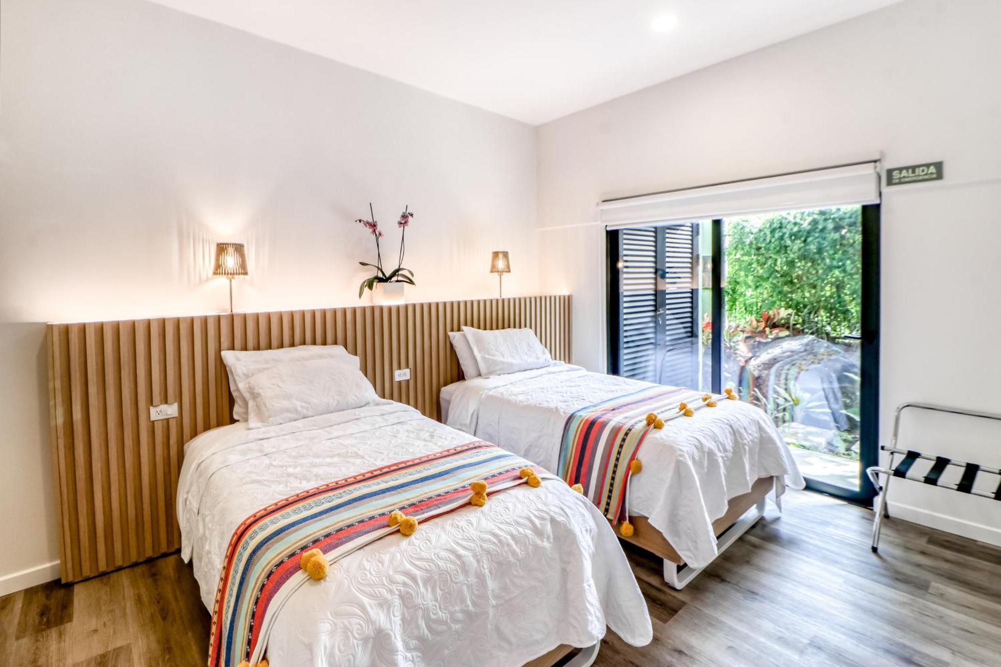 אסקזו Colina Inn מראה חיצוני תמונה